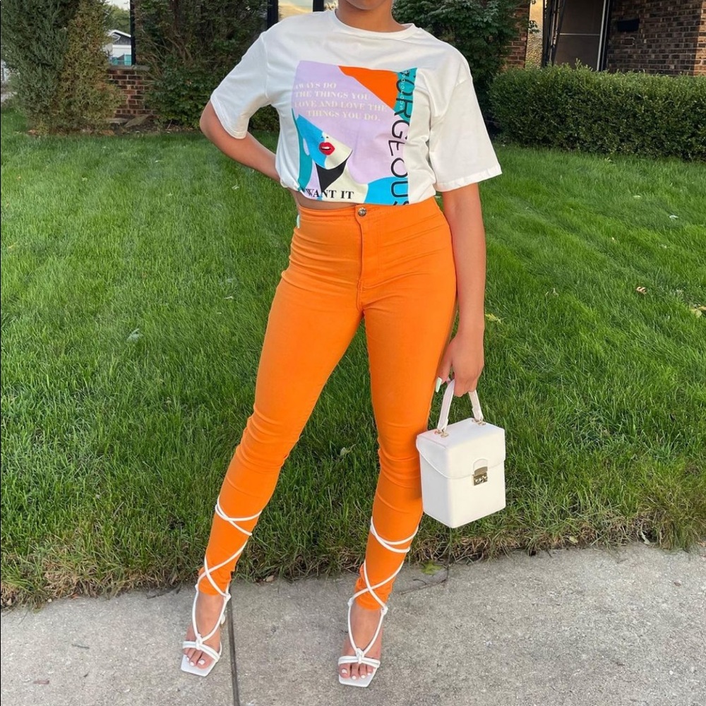 White Graphic T-shirt